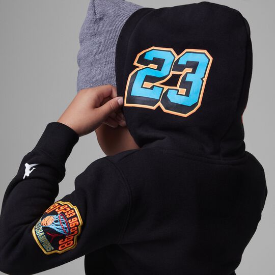 Champion sweater dubai united hotsell