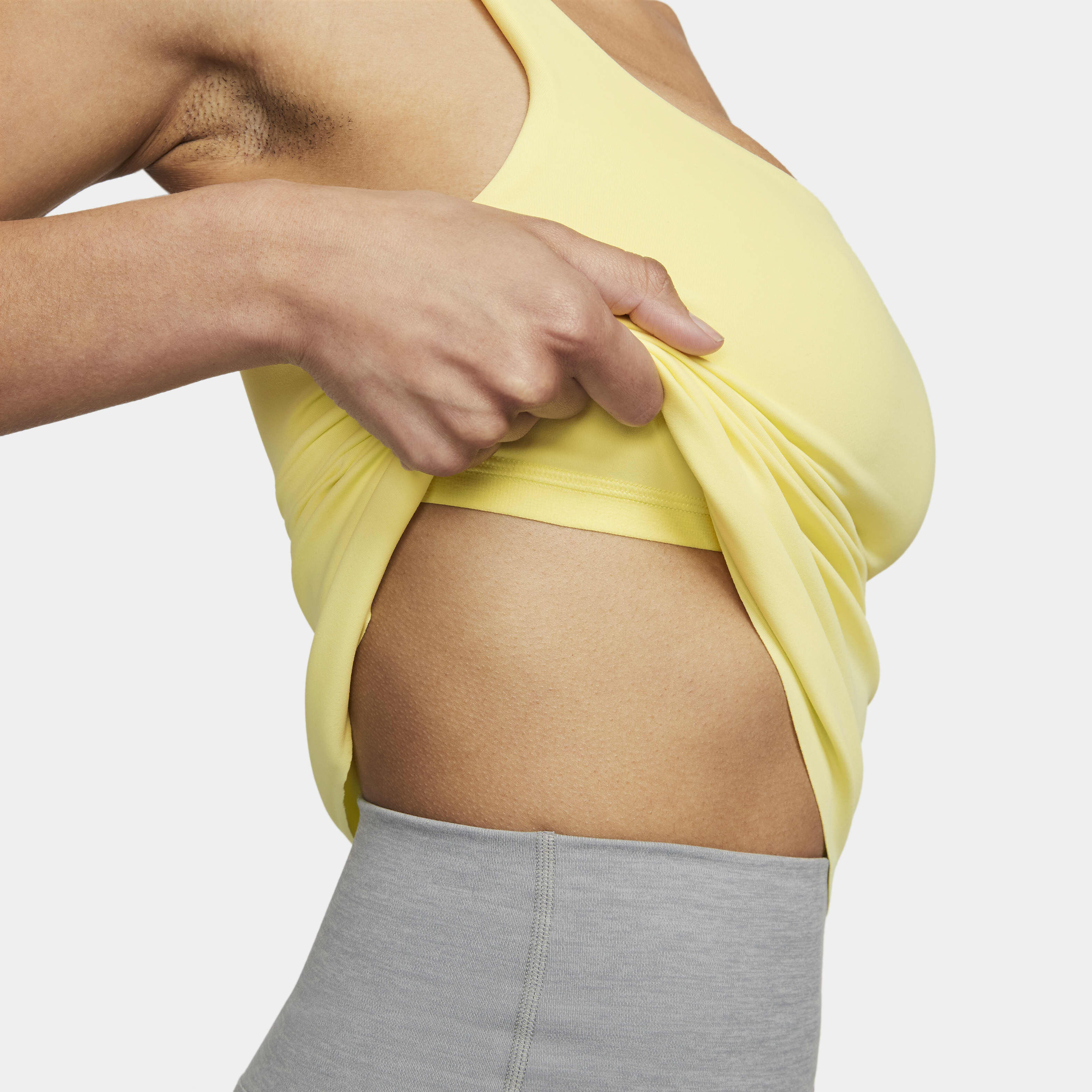 Nike Yoga Luxe image number 4